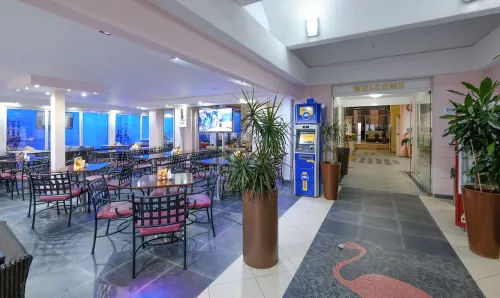 Flamingo Beach Hotel Питание Photos