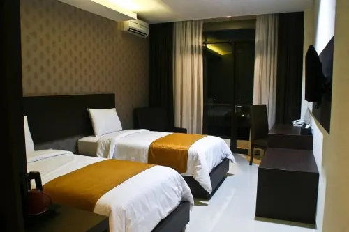 Balcony Hotel Sukabumi Kamar Photos