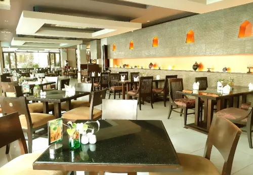 Patong Paragon Resort & Spa Питание Photos