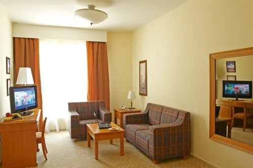 Golden Tulip Sharjah Photos