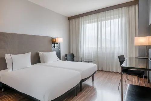 AC Hotel Brescia Phòng Photos