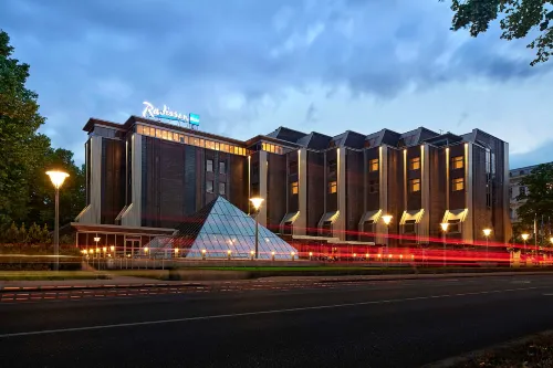 Radisson Blu Ridzene Hotel, Riga Ngoại thất Photos
