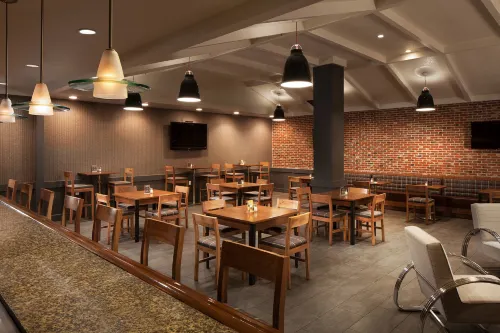 Courtyard by Marriott San Jose Airport Restauration Photos