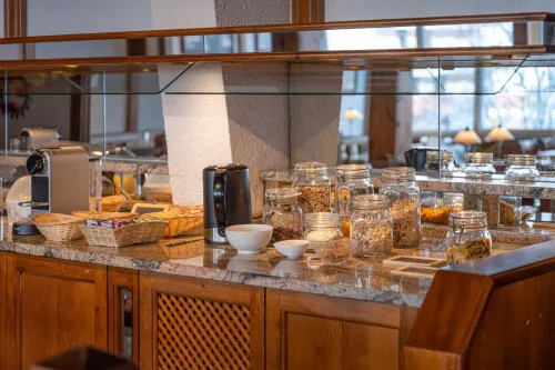 Grichting Hotel & Serviced Apartments Ristorazione Photos