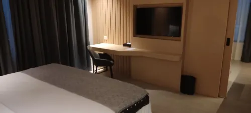 Hotel Eastern Bojonegoro Chambres Photos