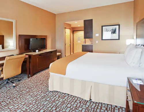 Holiday Inn Express & Suites Salinas Photos
