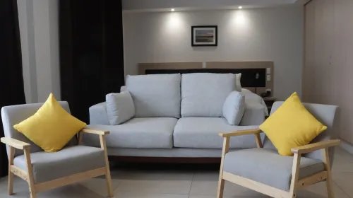 Cassowary Hotel Rooms Photos