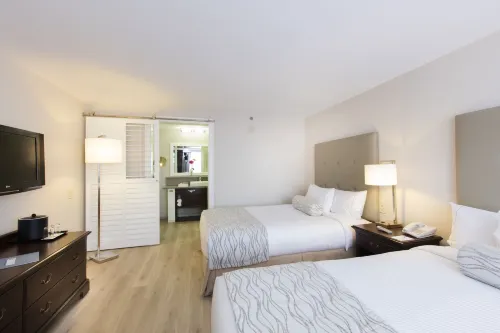 Krystal Satelite Maria Barbara Rooms Photos