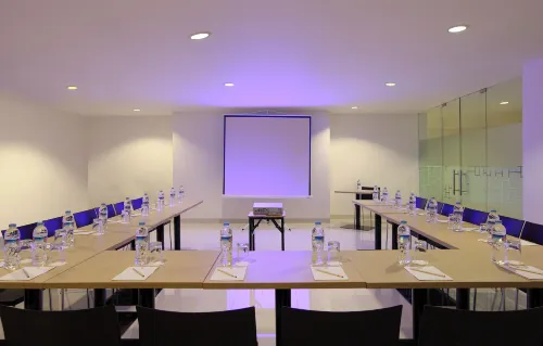 Amaris Hotel Padjajaran Bogor Business Photos