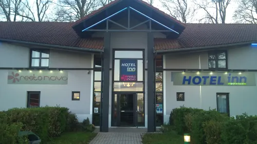 Hôtel Inn Design Resto Novo Langres Extérieur Photos