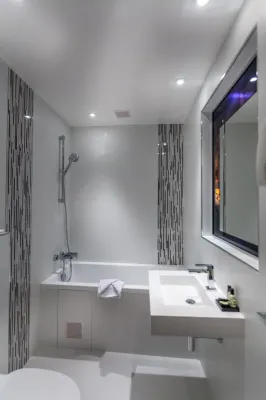 Hotel Ascot Opera Kamar Photos