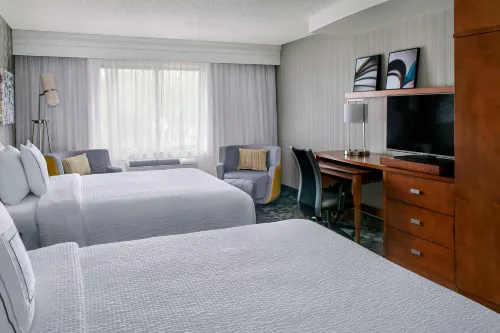 Courtyard Paramus Rooms Photos