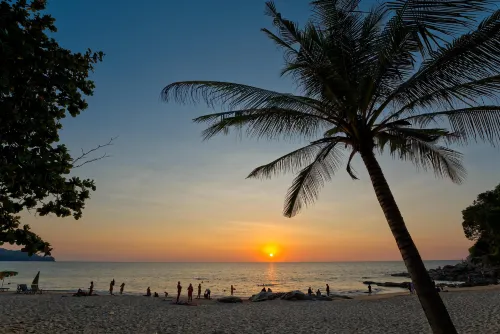 Outrigger Surin Beach Resort Экстерьер Photos