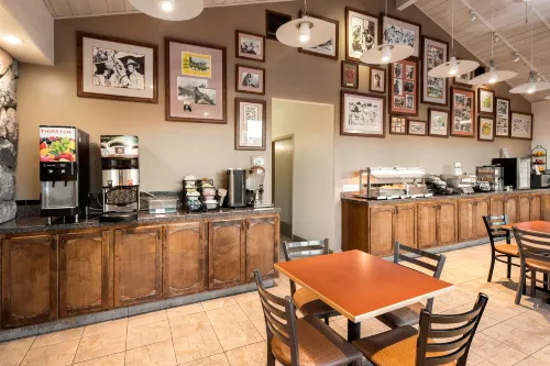 Best Western  Frontier Motel Mahlzeiten Photos