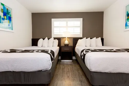 SureStay Hotel by Best Western Seaside Monterey Rooms Photos