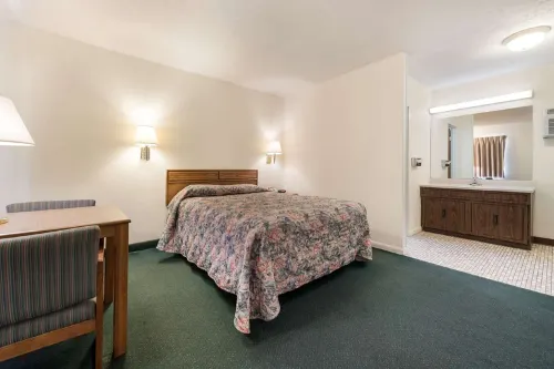 The Wander Hotel, a Ramada by Wyndham Rooms Photos