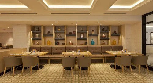 Lemon Tree Premier City Center Pune Ruokailu Photos