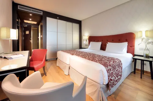 Eurostars Plaza Mayor Camere Photos