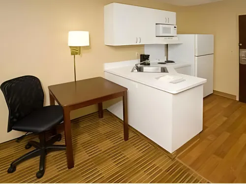 Extended Stay America Suites - Chicago - Elmhurst - O'Hare Photos