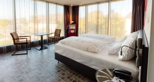 V8 Hotel Motorworld Region Stuttgart, BW Premier Collection Chambres Photos