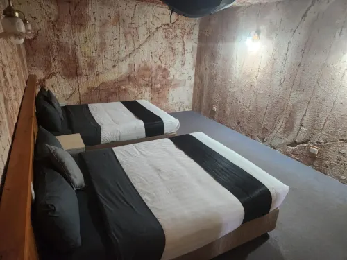 Comfort Inn Coober Pedy Experience Rooms Photos