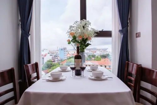 Sala Hotel MÓNG CÁI تناول الطعام Photos