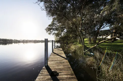 Swan River Hotel Near Hotel Photos