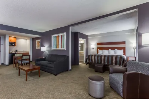 Wingate by Wyndham Chesapeake Huoneet Photos