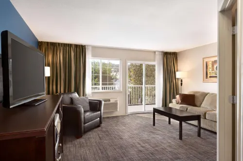 Days Inn by Wyndham Kelowna Chambres Photos