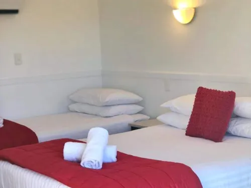 Alpine-Pacific Holiday Park Zimmer Photos