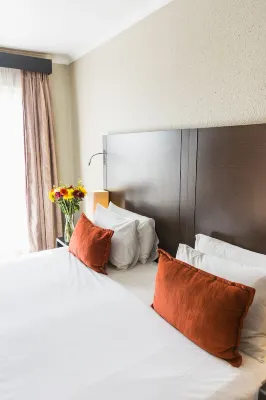 Mercure Johannesburg Bedfordview Hotel Rooms Photos
