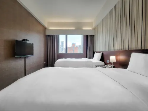 The Galerie Hotel Rooms Photos
