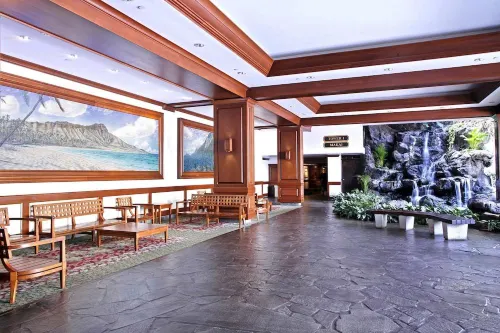 Aston at The Waikiki Banyan Общественные зоны Photos