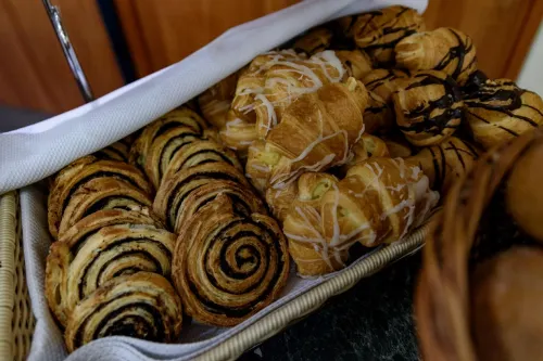 Baross City Hotel - Budapest Dining Photos