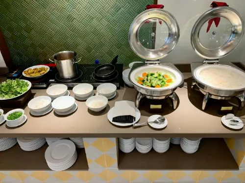 Cozy Danang Boutique Hotel Dining Photos
