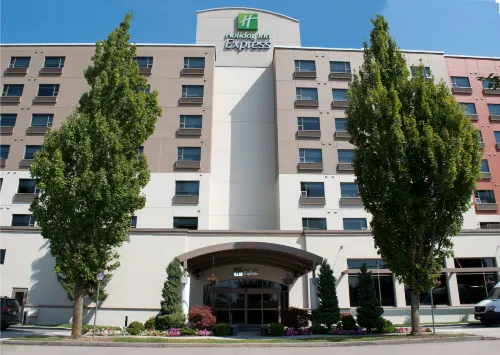 Holiday Inn Express Vancouver Airport-Richmond Exterior Photos