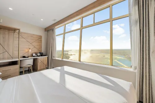 Tower Hotel at Fallsview Photos