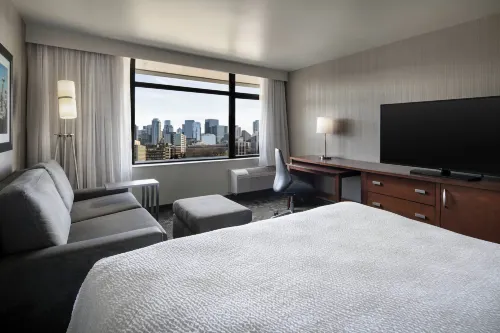 Courtyard Seattle Downtown/Lake Union Rooms Photos