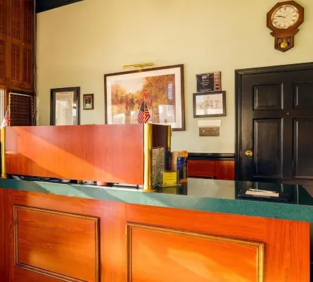 Budget Host Alexandria Public Areas Photos