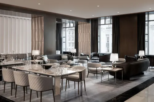 Four Seasons Chicago Restauration Photos