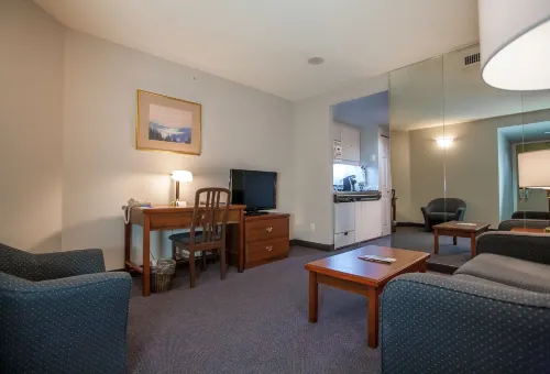 Rosedale on Robson Suite Hotel Huoneet Photos