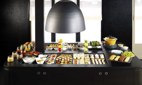 鐘樓普羅旺斯地區薩隆飯店 餐飲 Photos