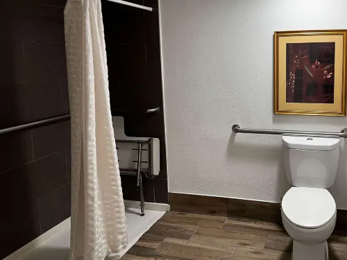 Motel 6 San Francisco, CA – Fisherman’s Wharf Rum Photos