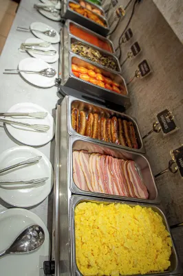 Hyde Park International Dining Photos