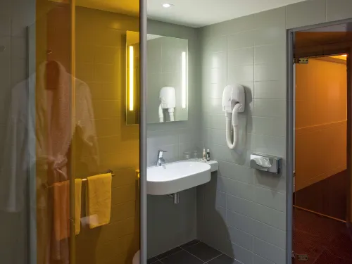 Résidence Mercure Paris la Défense Grande Arche Zimmer Photos