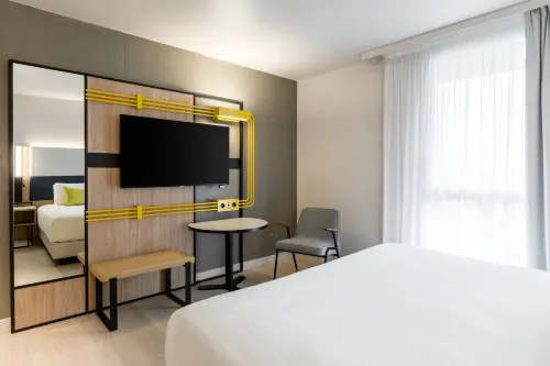 Courtyard Paris Creteil Rooms Photos