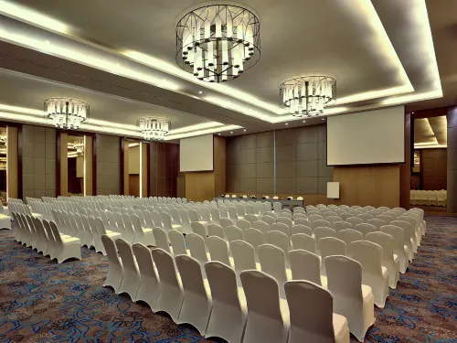 Mercure alam sutera Unggulan Photos
