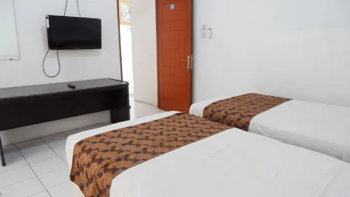 Hotel Netral Jombang Photos
