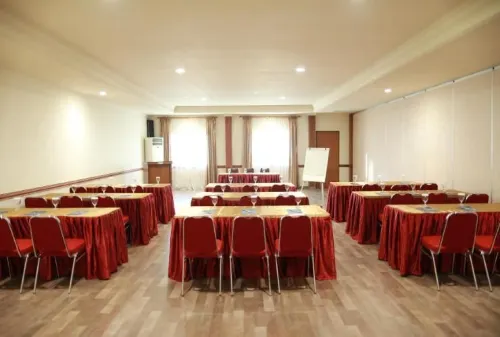 Sanghyang Indah Spa Resort Espaces Affaires Photos