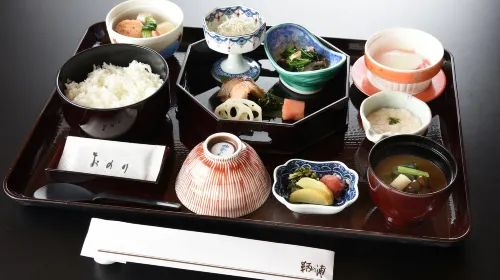 Fukuyama New Castle Hotel Restauration Photos